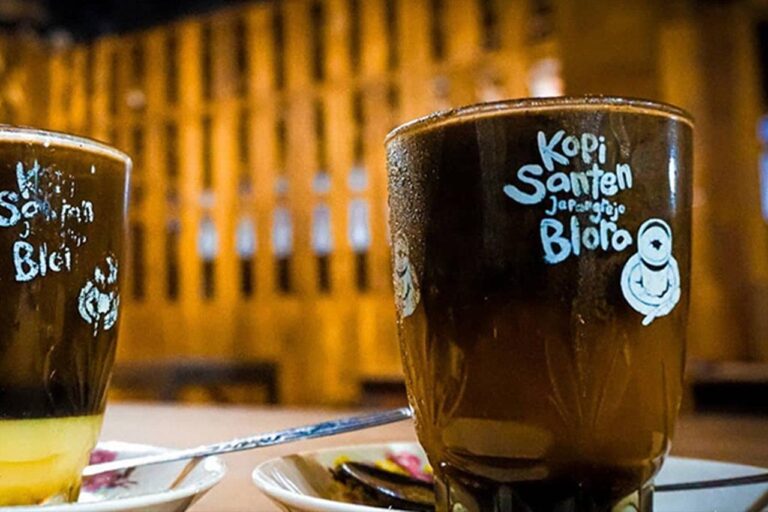 Kopi Santan Blora Eksplorasi Budaya Ngopi di Kabupaten Blora yang Tak Biasa