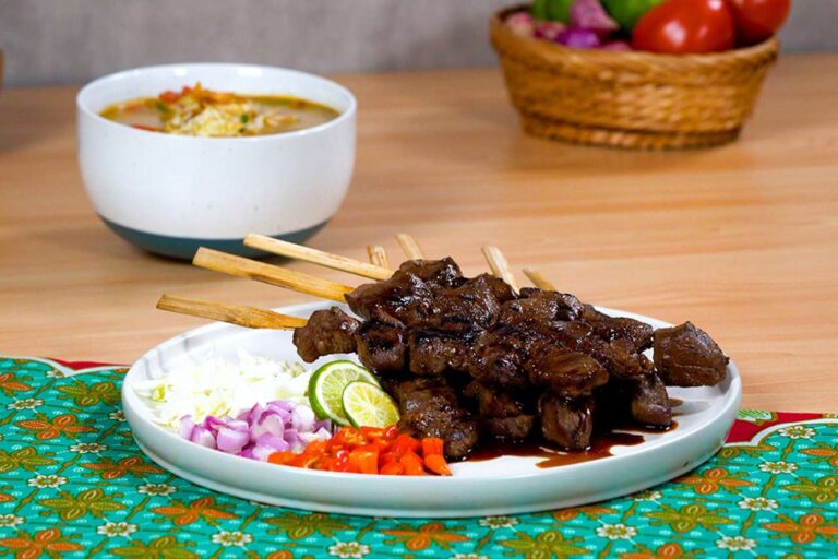 Sate Kambing Kuah Tongseng yang Empuk dan Lezat Ide Menu yang Cocok Buat Merayakan Momen Idul Adha
