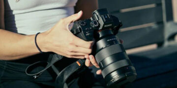 10 Rekomendasi Kamera Mirrorless Terbaik dengan Harga Terjangkau di Bawah 5 Juta