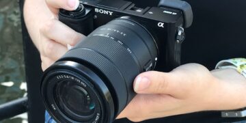 Sony A6000 Kamera Mirrorless Terbaik Sepanjang Masa Untuk Pemula yang Paling Direkomendasikan