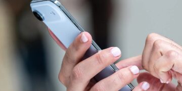 iPhone Paling Tipis Diluncurkan Apple Segini Harganya